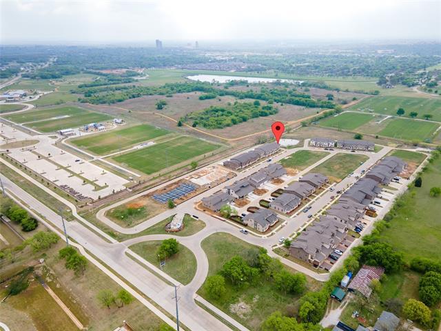 Building Photo - 3301 Solana Cir