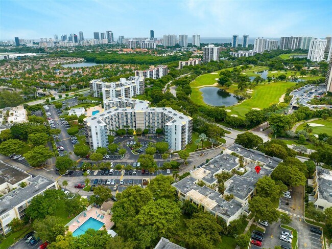 Building Photo - 20350 W Country Club Dr