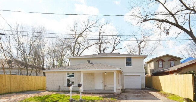 Building Photo - 3007 Grovey St
