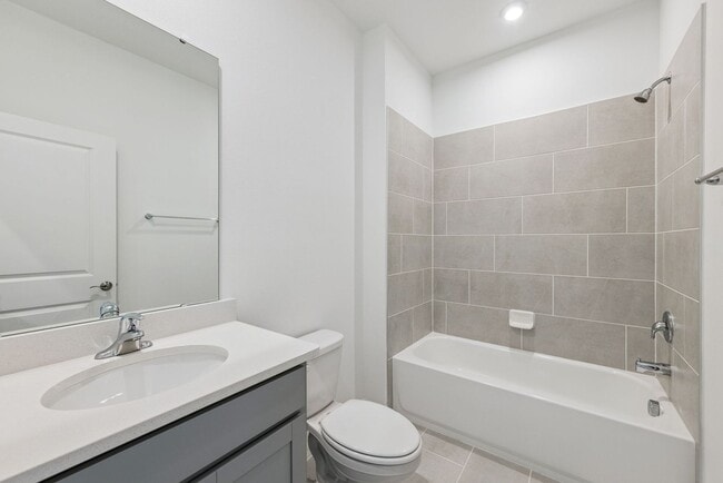 Building Photo - Brand New Construction 4b/3ba Home in Debary