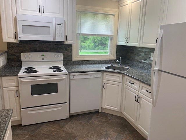 Building Photo - 40 Hobart Ln