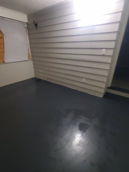 Building Photo - 16816 Glendale Ave