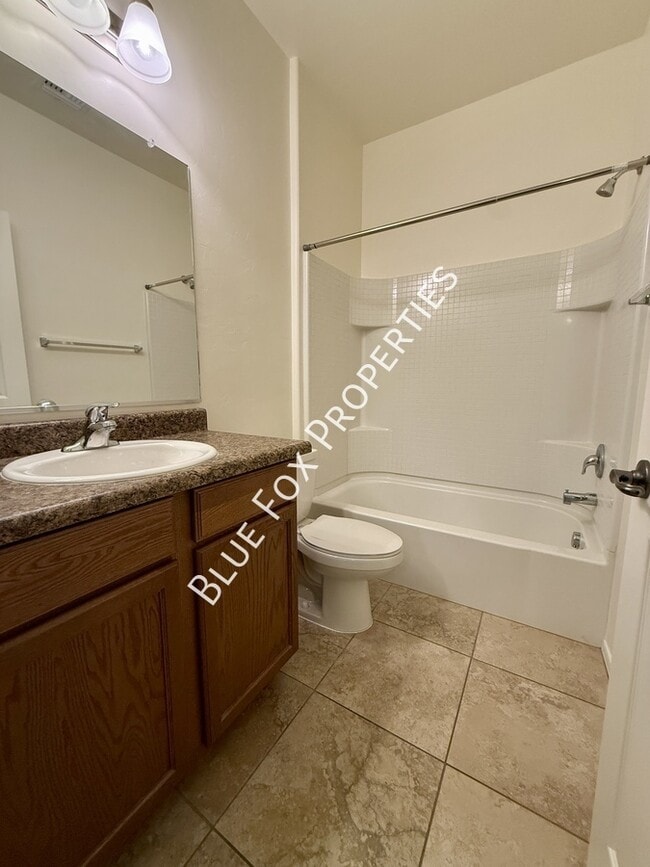 Building Photo - 6658 S Stone Fly Dr