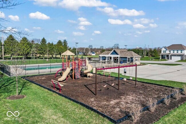 Building Photo - 6874 Nottingham Ln