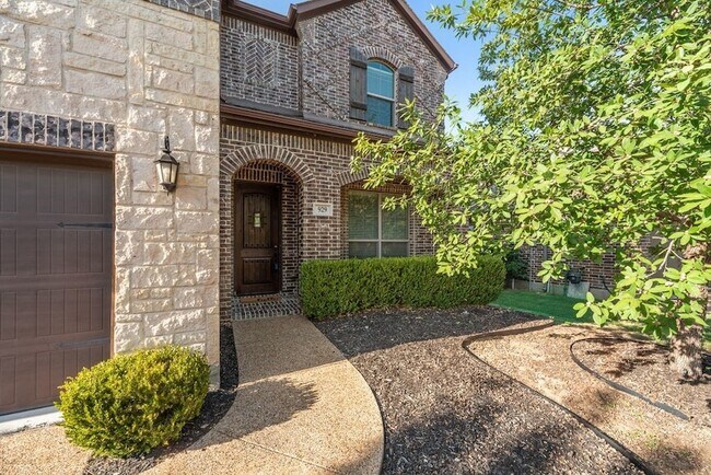 Building Photo - 929 Lake Meadow Ln