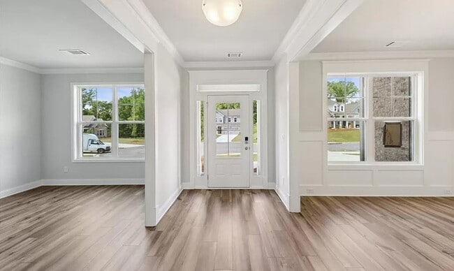 Building Photo - Welcome to Overlook at Marina Bay: Luxury and Comfort Combined