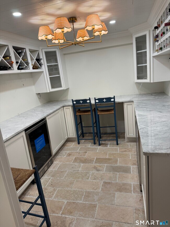 Building Photo - 301 Old Norwalk Rd