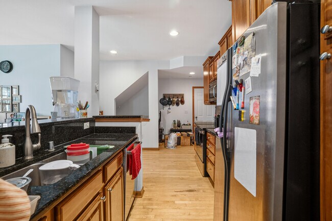 Building Photo - 2183 Norhardt Dr