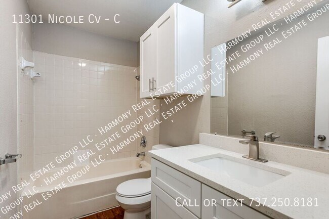 Building Photo - 11301 Nicole Cove