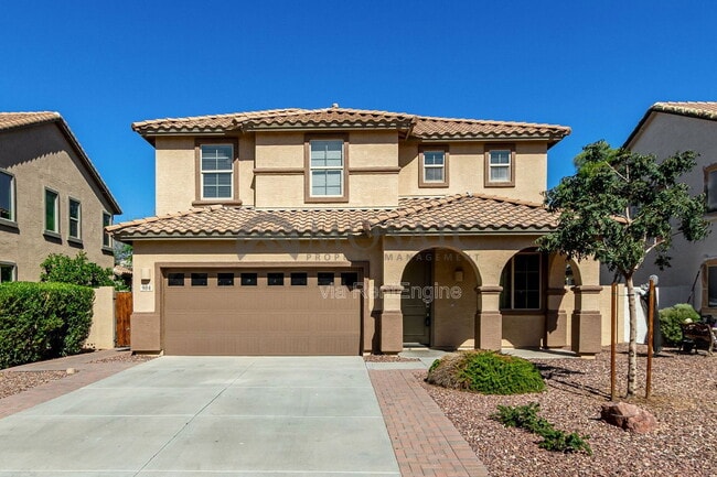 Building Photo - 904 E Euclid Ave