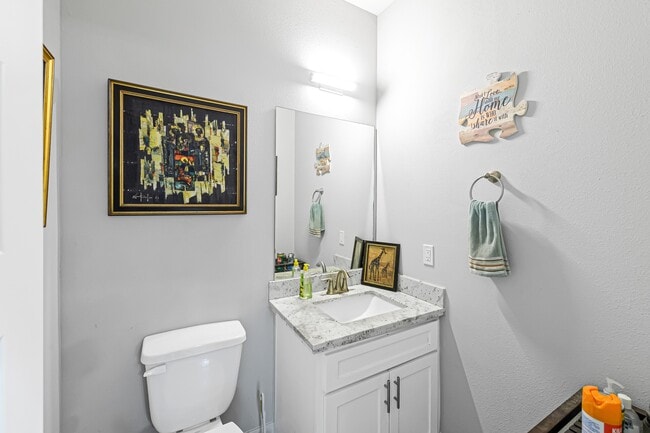 Building Photo - 4617 White Rock St