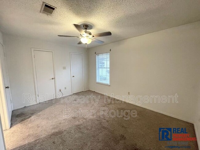 Building Photo - Condo: Jefferson Hills