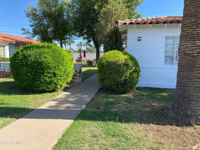 Building Photo - 1530 W Mulberry Dr