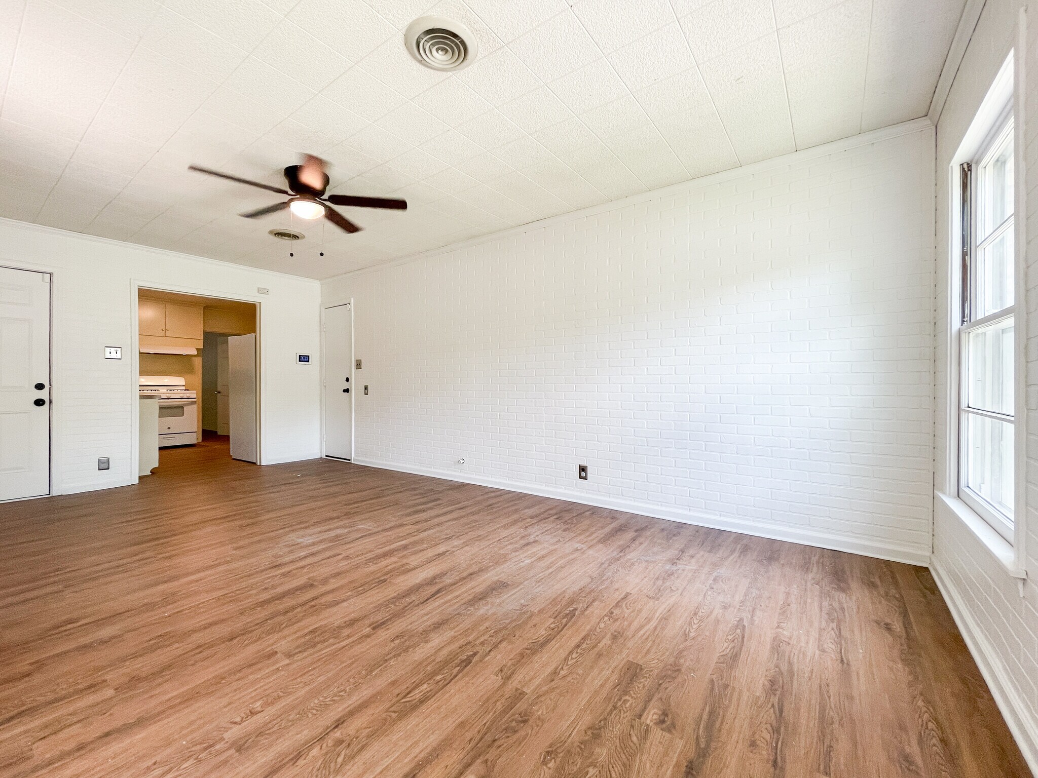Building Photo - 4500 Anlo Ave