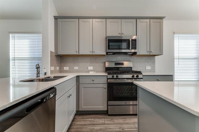 Building Photo - 2907 Meadowlands Dr