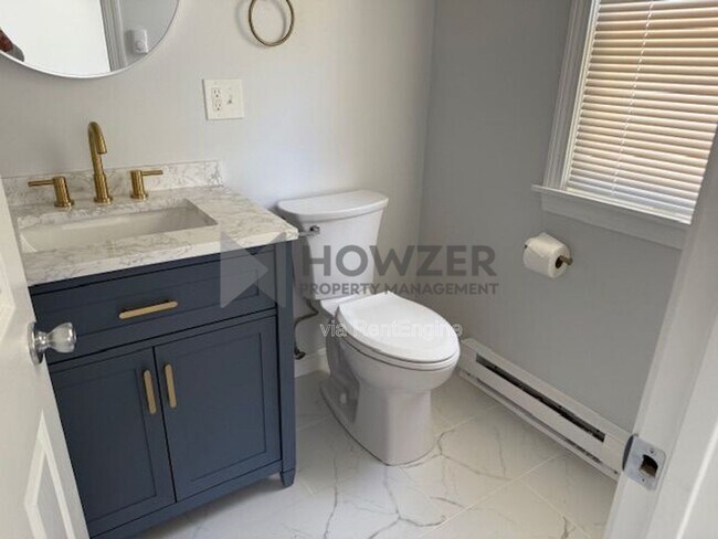 Building Photo - 325 Oak Neck Rd