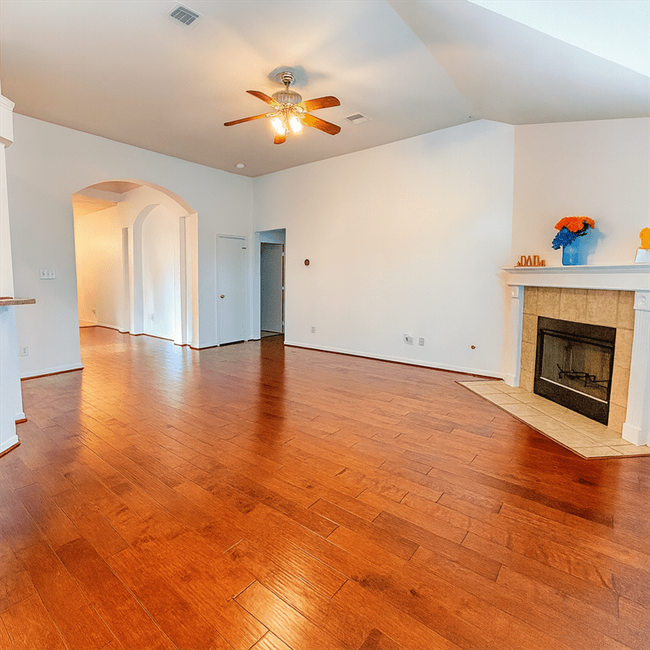 Building Photo - 15615 Lost Maples Dr