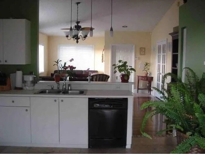 Building Photo - 503 NW 208th Ter