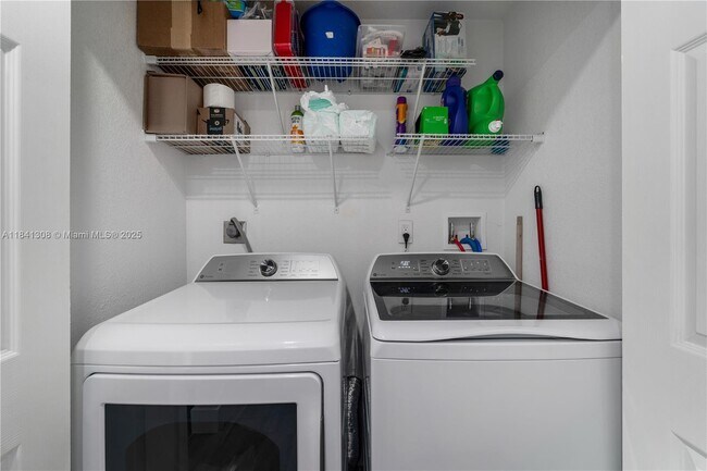 Building Photo - 6711 NW 193rd Ter