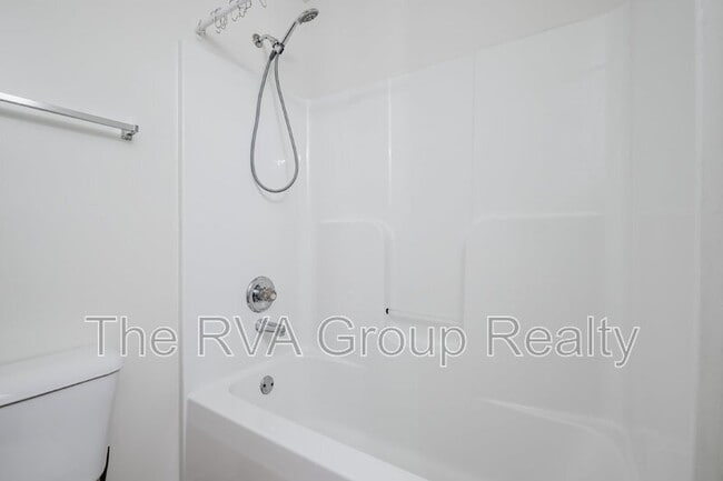 Building Photo - 2909 2nd Ave