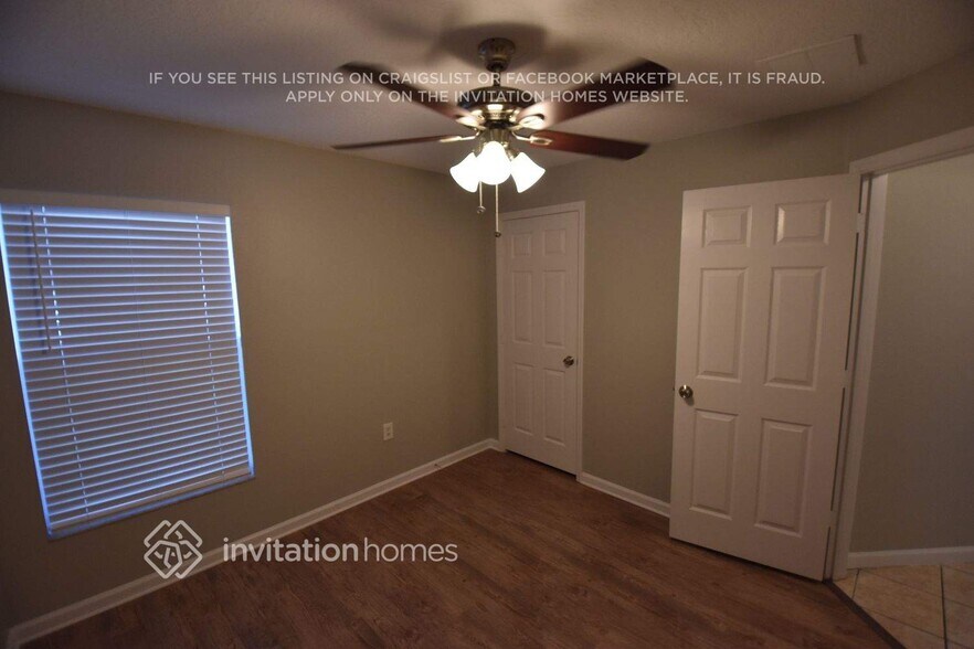 Building Photo - 1175 Snug Harbor Dr