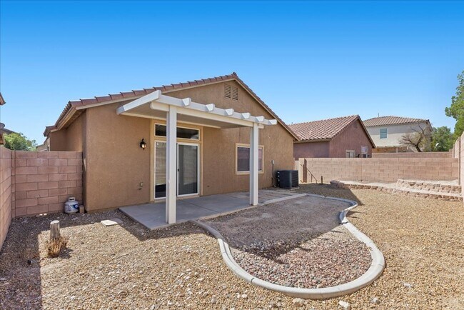 Building Photo - 2924 Riarosa Ct