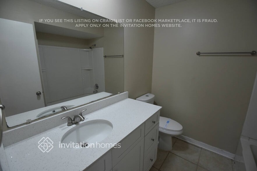 Building Photo - 112 Cottesmore Cir W