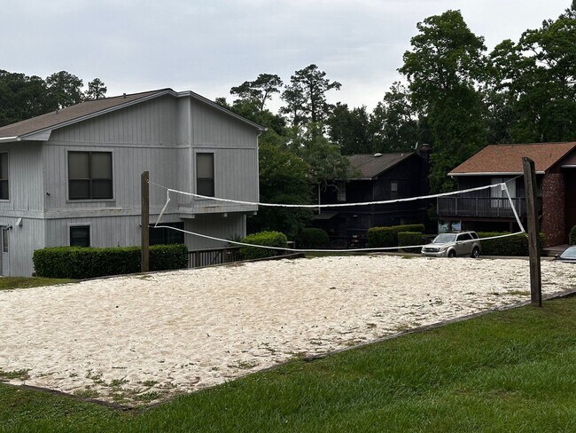 Building Photo - 797 Timber Way Court
