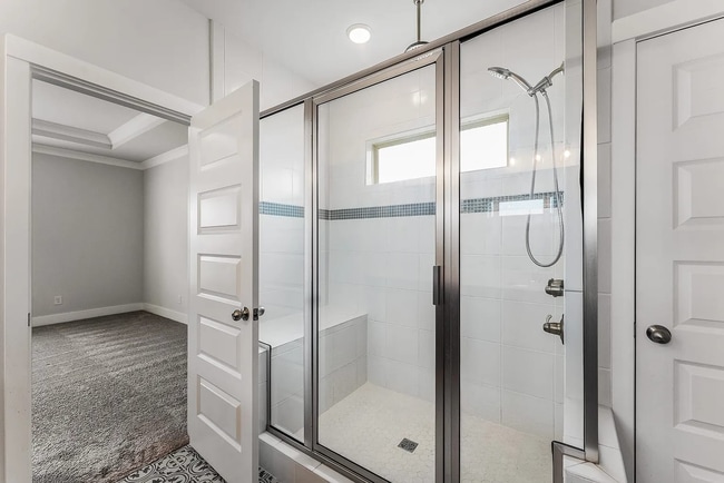 Building Photo - Exquisite Executive Home in the Heart of S...