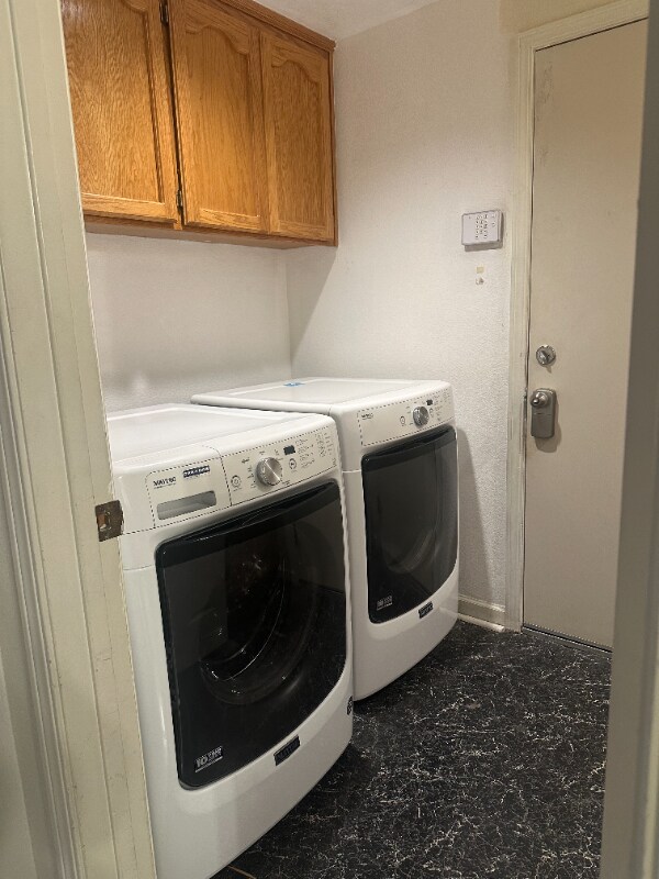 Building Photo - 4437 Rock Island Dr