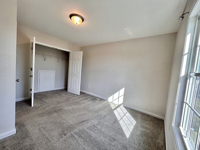 Building Photo - 21 Jackmia Way