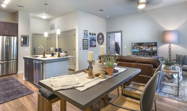 Primary Photo - 3018 S 1st St