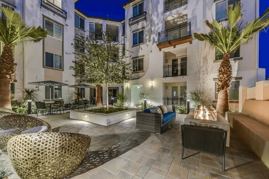 Building Photo - 13350 Pacific Pl