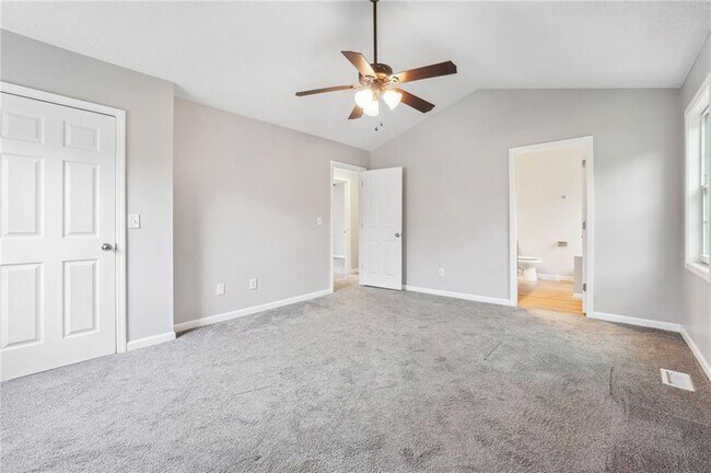 Building Photo - 805 Grindstone Pl SW