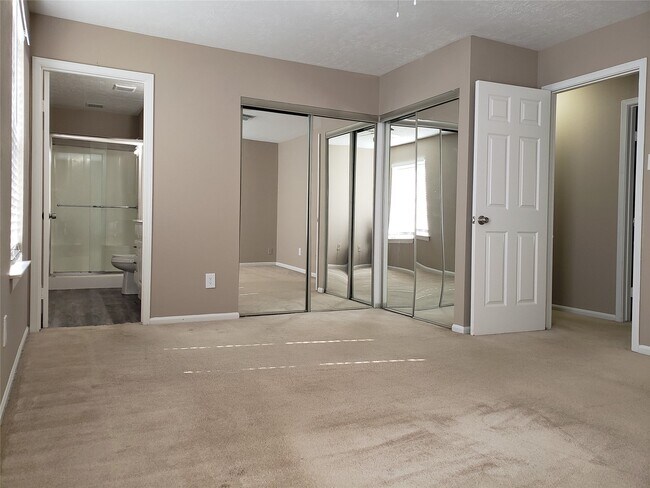 Building Photo - 1911 Richmond Vantage Dr