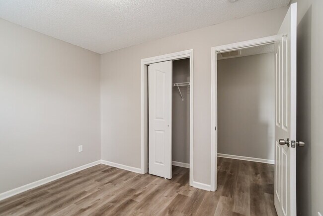 Building Photo - 6820 Ayrshire Glen Pl