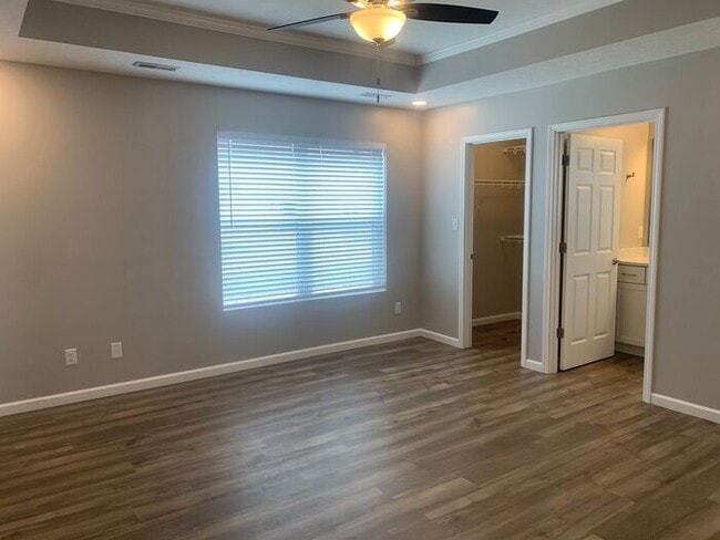 Building Photo - Experience modern living in this beautifully designed 4-bedroom, 2 full-bath home located East of...