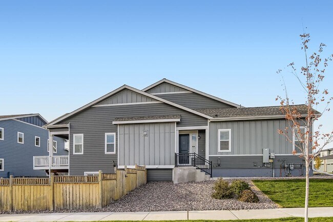 Building Photo - Don't wait! Beautiful 2 Bedroom 2 Bathroom...