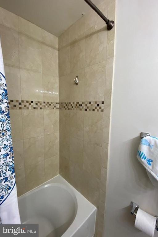 Building Photo - 8564 Springfield Oaks Dr