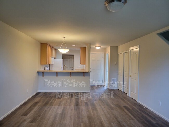 Building Photo - 2464 SW Timber View Ct
