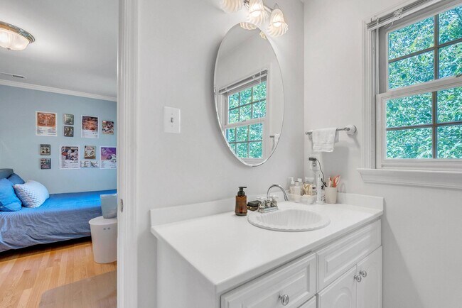 Building Photo - 8308 Comanche Ct