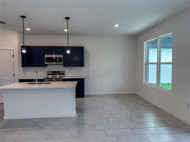 Building Photo - 4521 NW 37th St Rd