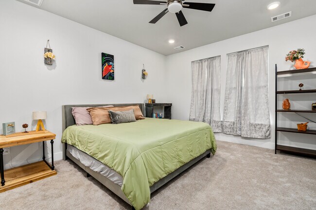 Building Photo - 218 Grange Vly Ln