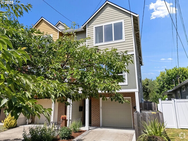 Building Photo - 2115 SE Tenino St