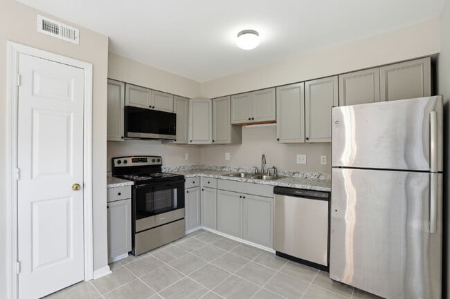 Building Photo - 7881 Nummie Ct