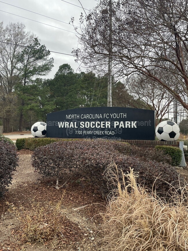 Building Photo - 8029 McGuire Dr