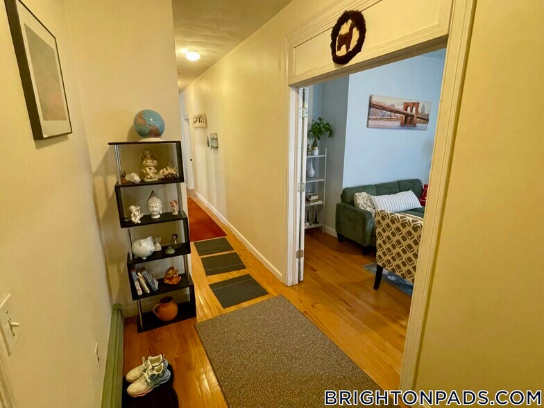 Building Photo - 40 Litchfield St