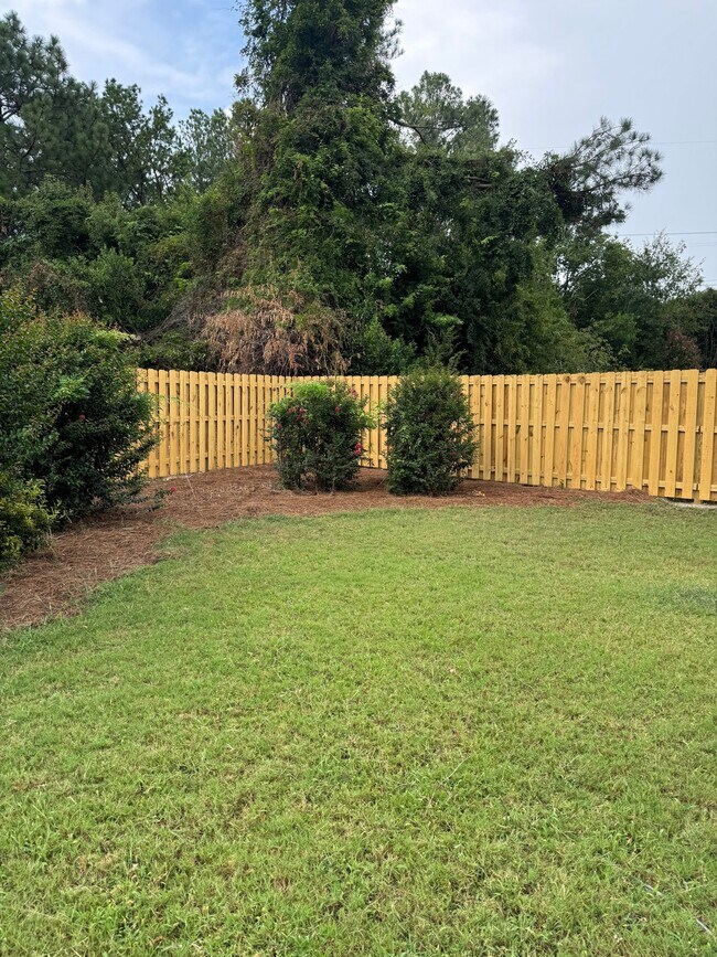 Building Photo - 2937 Hillcreek Dr