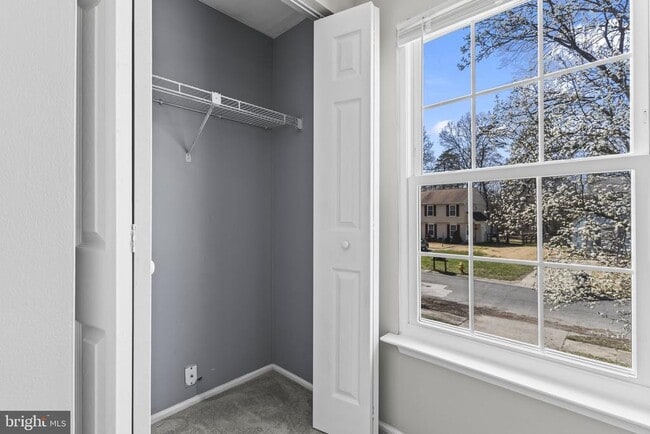 Building Photo - 4817 Kingfisher Ct