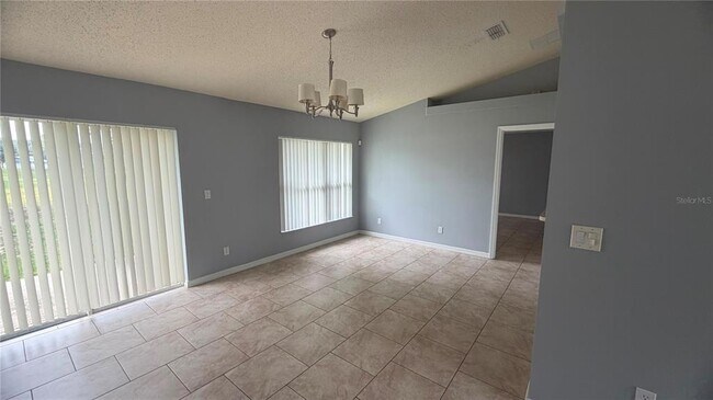 Building Photo - 13223 Moonflower Ct